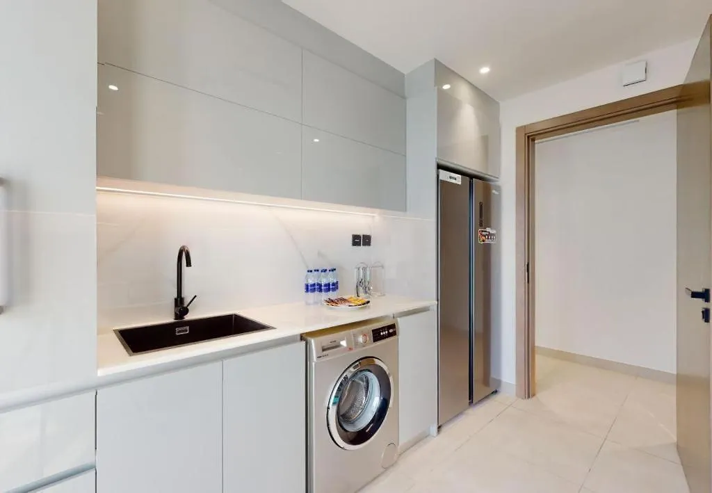 Lavish Stay At 3Br Apartment - Binghatti Creek - Sleek & Sophisticated - Steps Away From Dubai Mall & Burj Khalifa 0*,