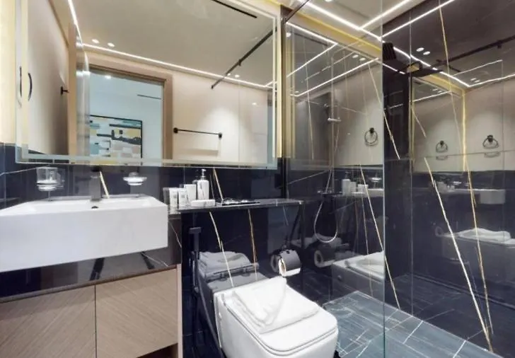 Lavish Stay At 3Br Apartment - Binghatti Creek - Sleek & Sophisticated - Steps Away From Dubai Mall & Burj Khalifa